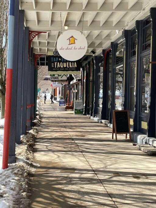 Skiing, Hiking, Village Of Eville Mtn Escape Ellicottville Εξωτερικό φωτογραφία