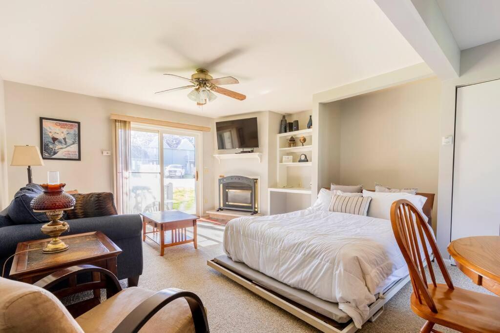 Skiing, Hiking, Village Of Eville Mtn Escape Ellicottville Εξωτερικό φωτογραφία